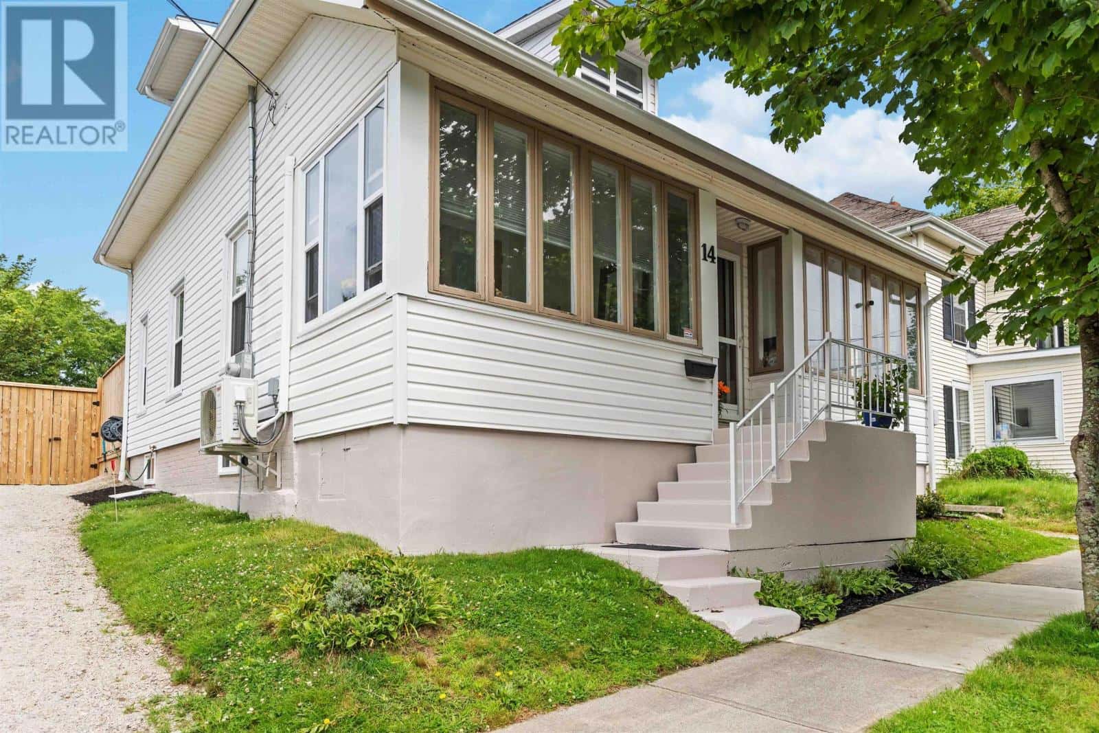 14 Ryerson Court — Yarmouth, Nova Scotia - Photo 2 of 50