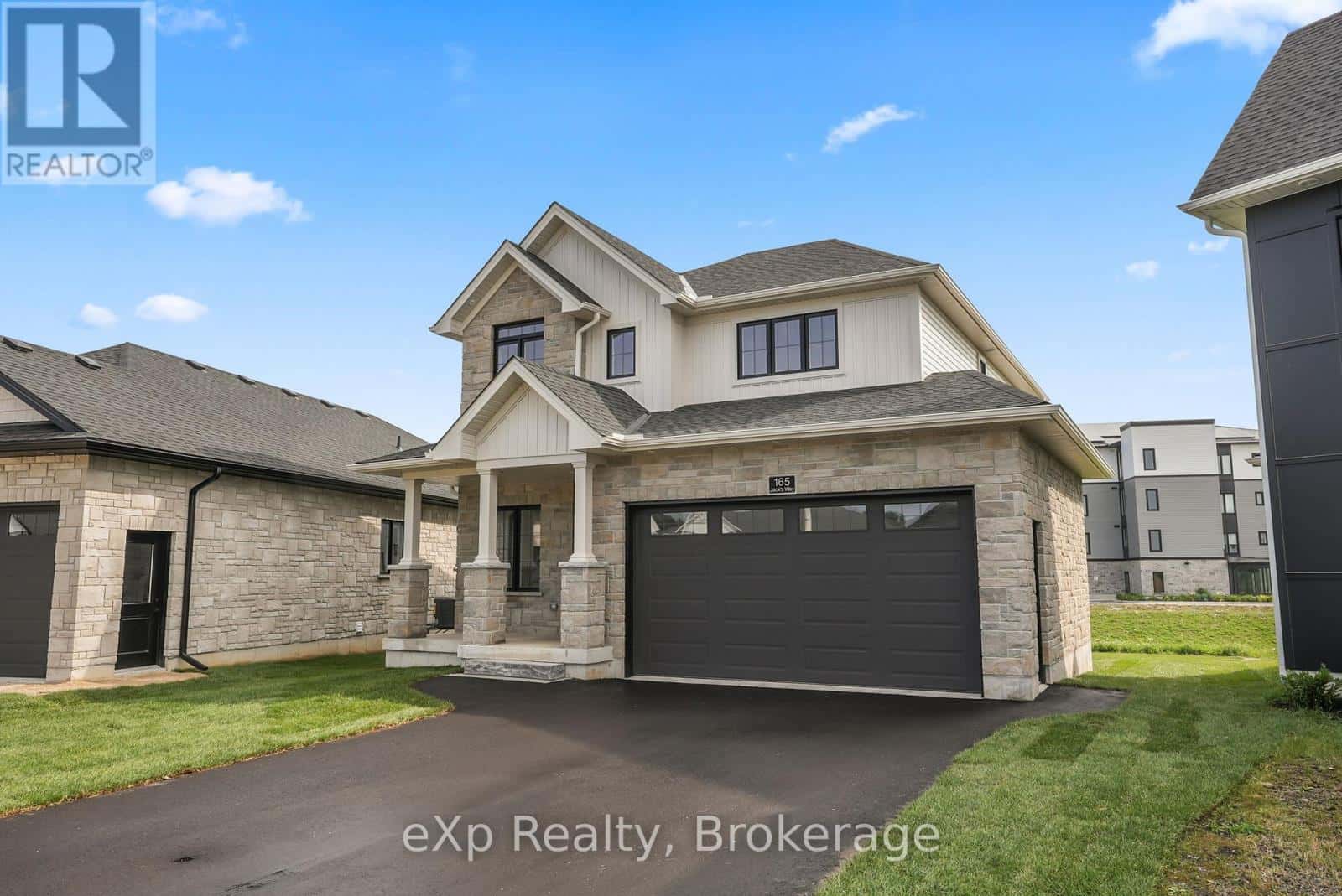 165 JACK'S WAY — Wellington North (Mount Forest), Ontario - Photo 4 of 47