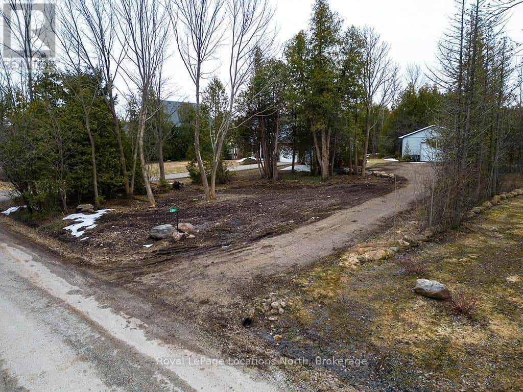 236 LAKESHORE ROAD S — Meaford, Ontario - Photo 2 of 13