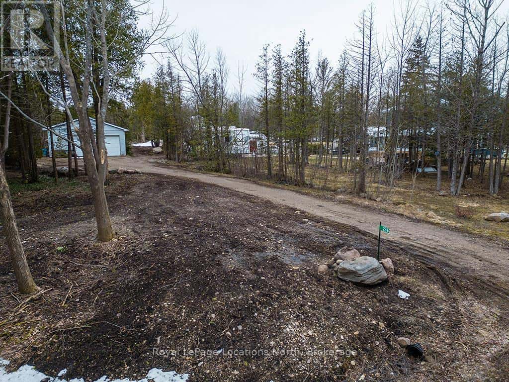 236 LAKESHORE ROAD S — Meaford, Ontario - Photo 3 of 13