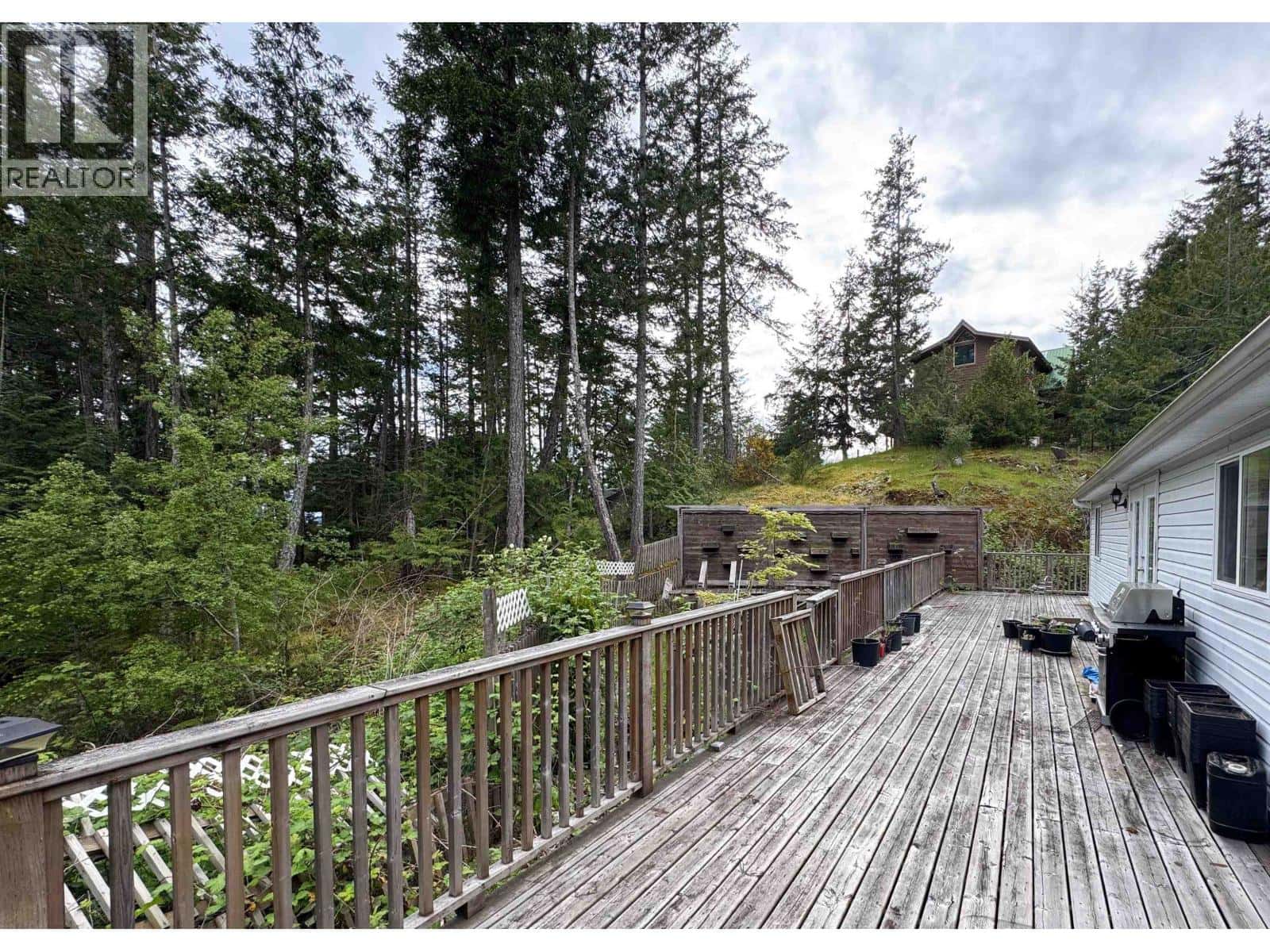 4904 HOTEL LAKE — Garden Bay, British Columbia - Photo 3 of 15