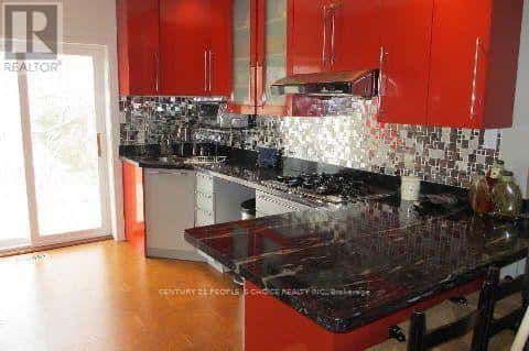 34 FAIRWOOD CRESCENT — Toronto (West Hill), Ontario - Photo 3 of 7