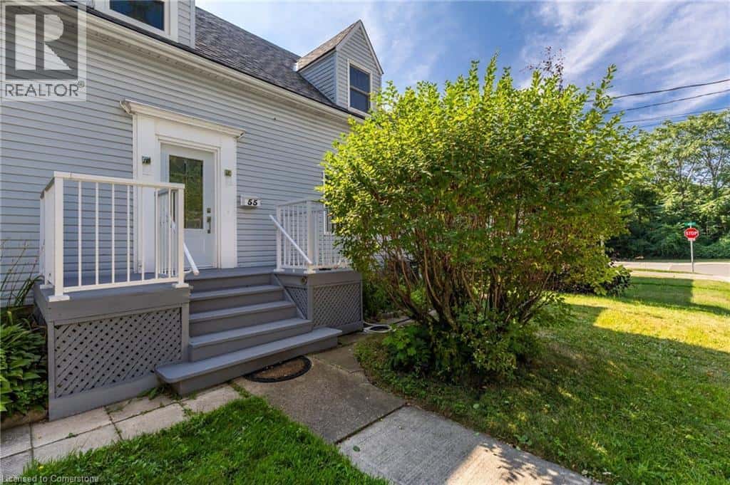 55 WELLINGTON Street S — Dundas, Ontario - Photo 5 of 49