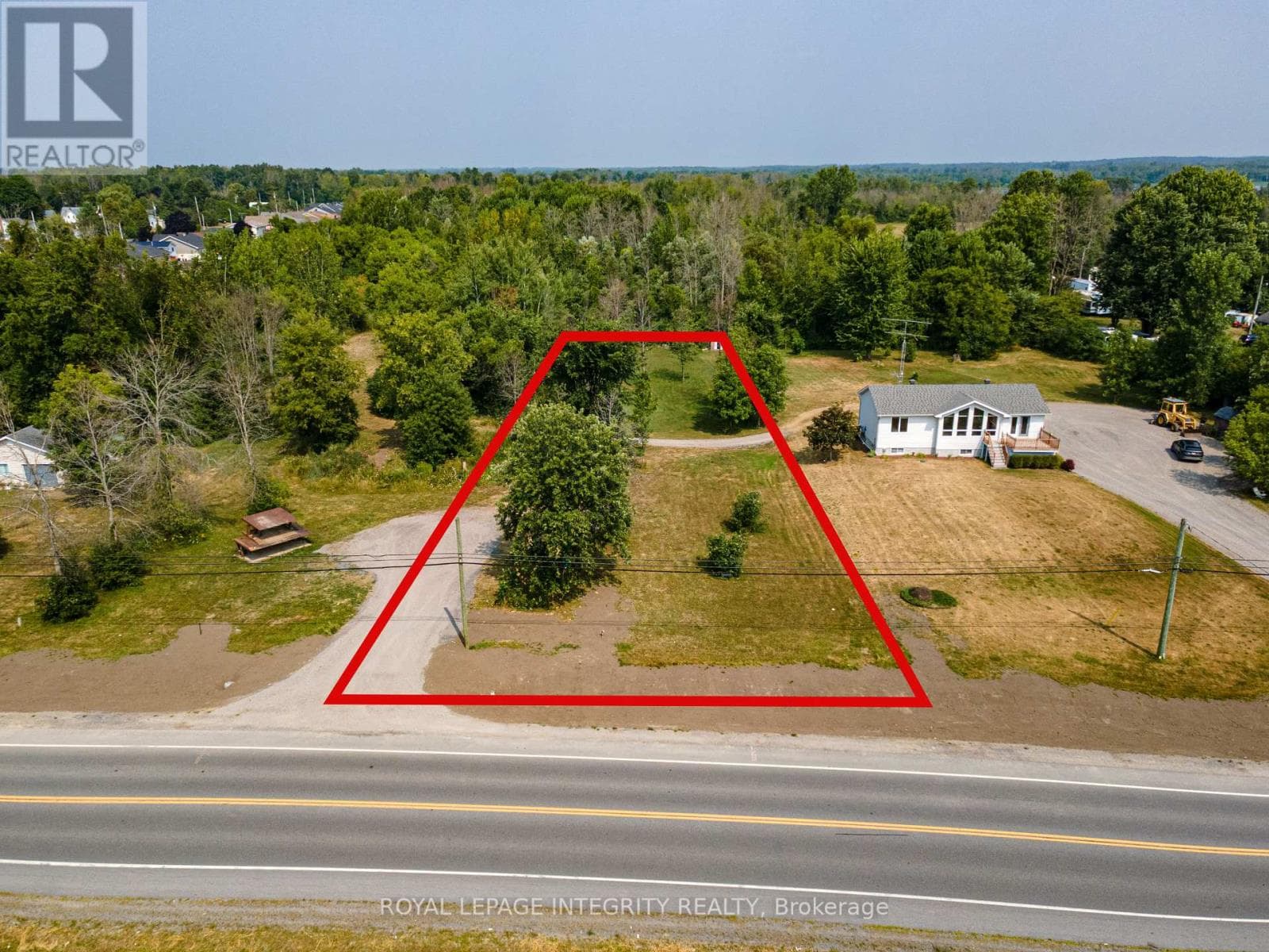 00000 COUNTY RD 2 ROAD — South Stormont, Ontario - Main photo