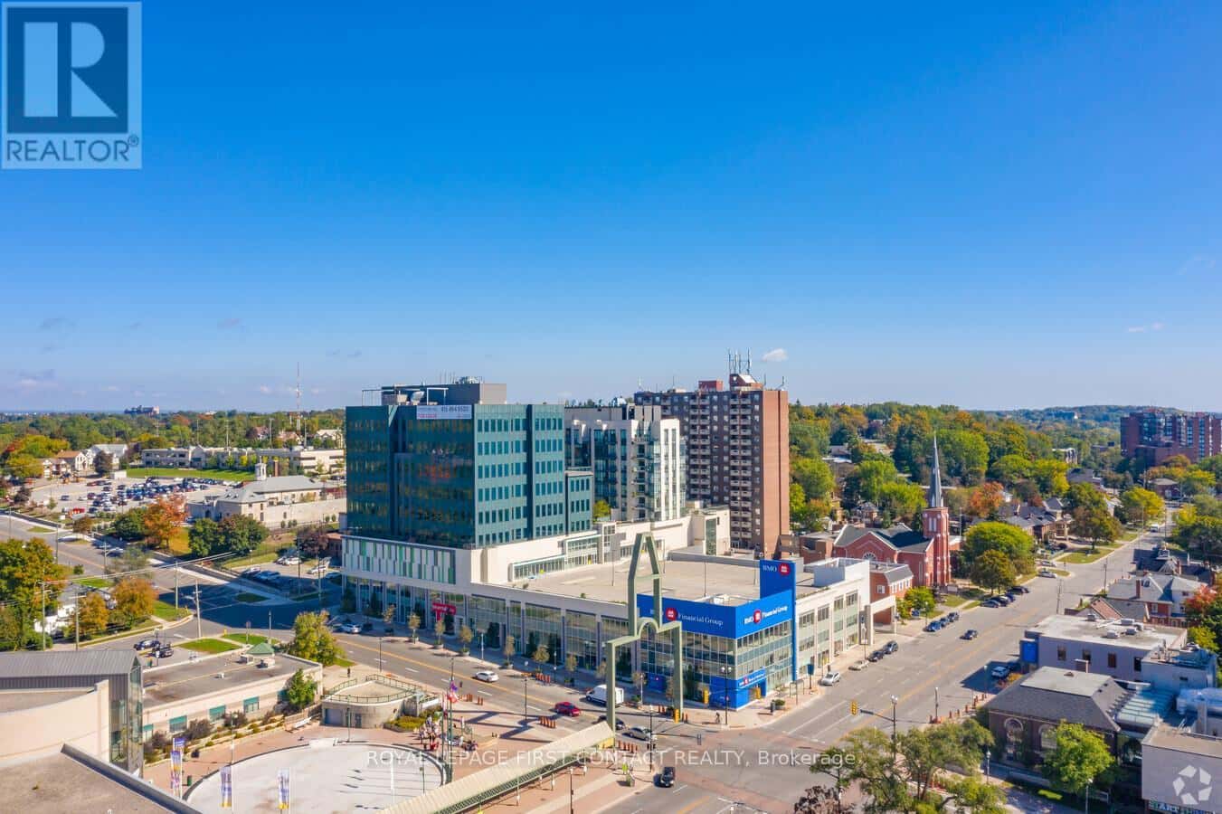 660 - 90 COLLIER STREET — Barrie (City Centre), Ontario - Photo 5 of 5