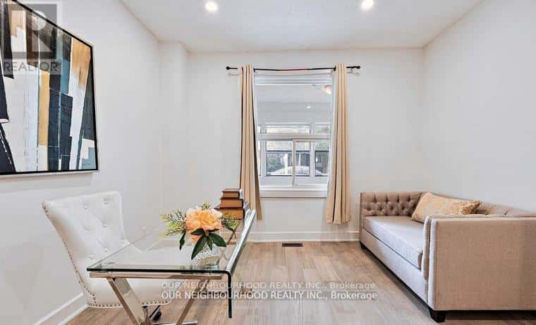 243 LIPPINCOTT STREET — Toronto (University), Ontario - Photo 4 of 41