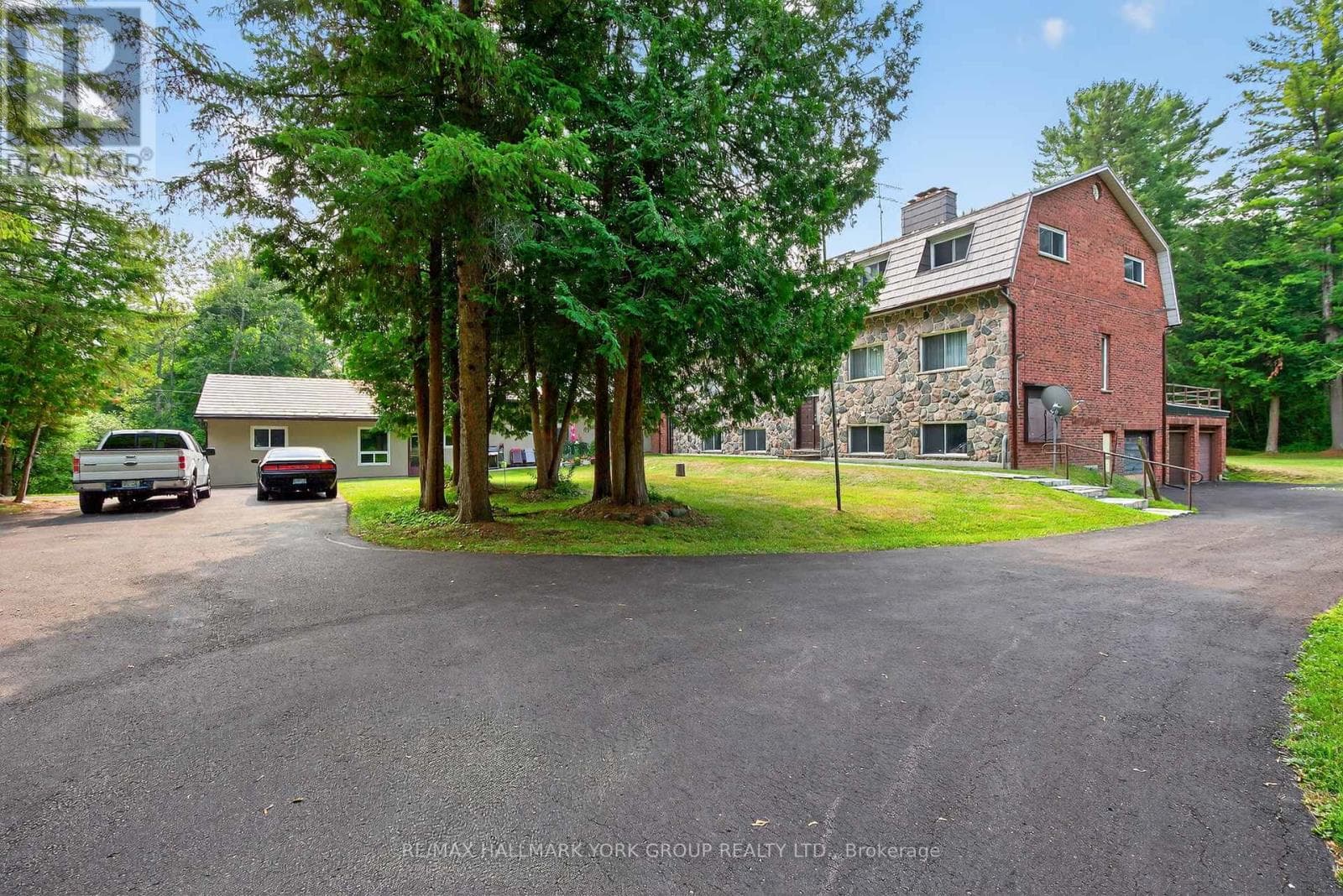 245 DAVIS DRIVE - Main photo, Uxbridge, Ontario