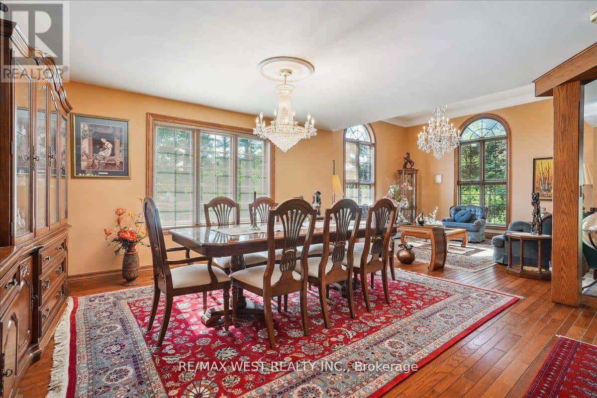 1630 PELHAM STREET — Pelham (Fonthill), Ontario - Photo 5 of 25