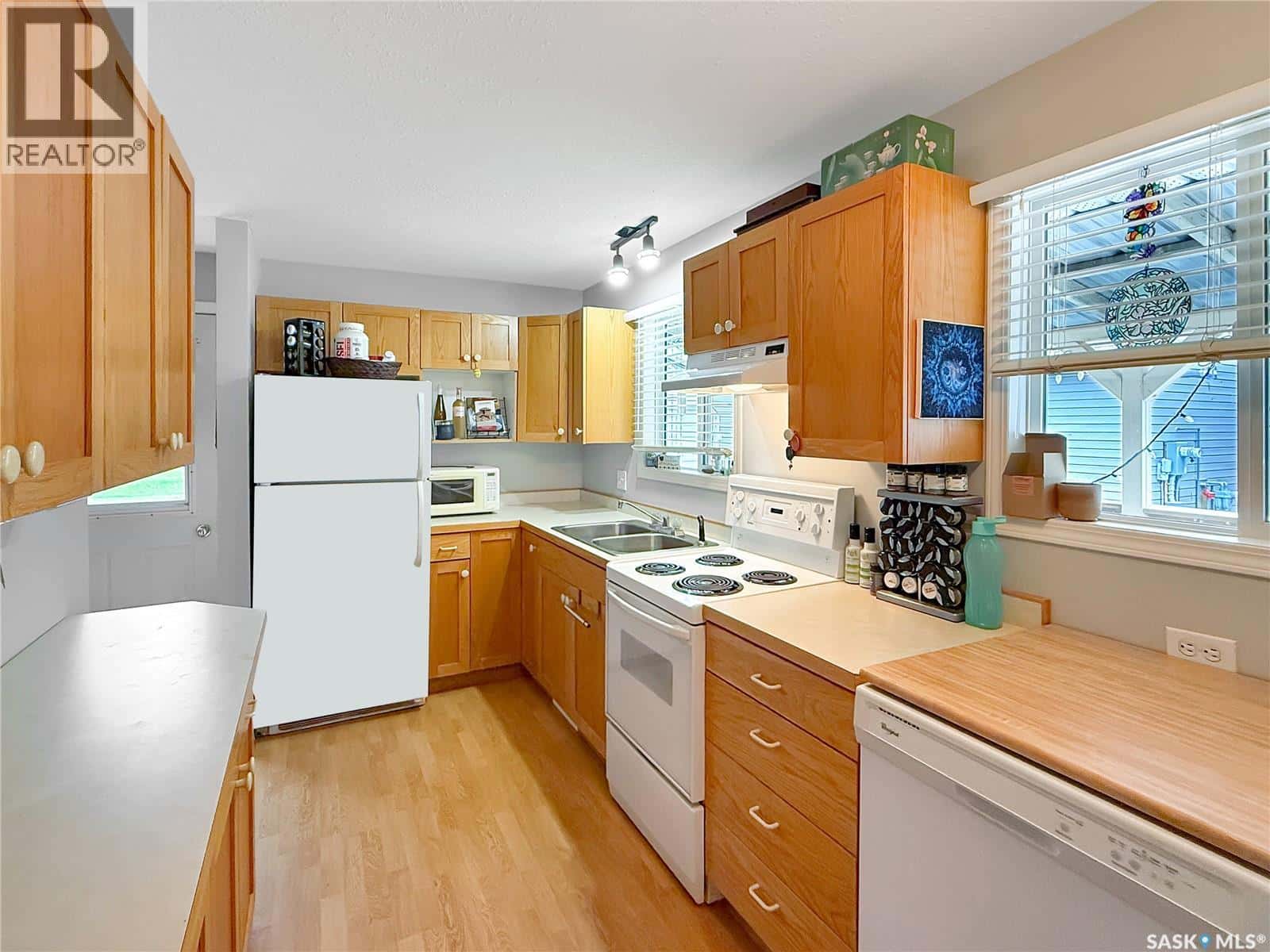 28 Andrews AVENUE — Candle Lake, Saskatchewan - Photo 2 of 80