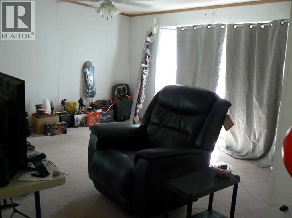 75105 153 Range — High Prairie, Alberta - Photo 5 of 7