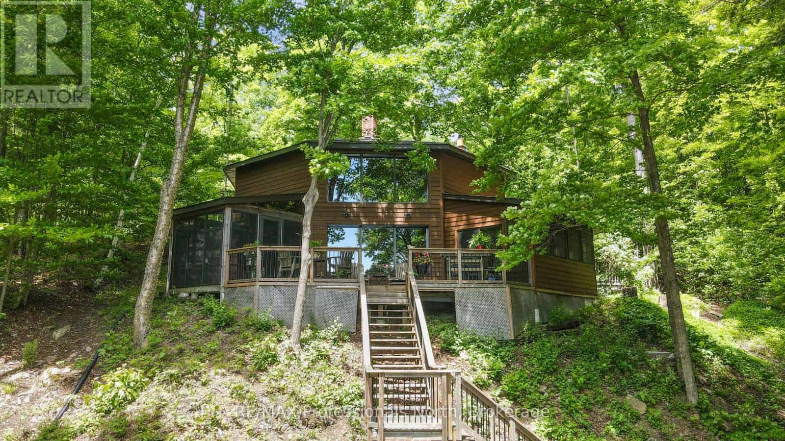 1511 Wenona Lake — Dysart et al (Dudley), Ontario - Photo 4 of 48