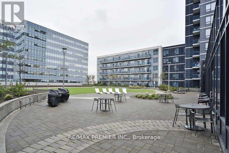 LP 4 - 3600 HIGHWAY 7 ROAD — Vaughan (Vaughan Corporate Centre), Ontario - Photo 2 of 21