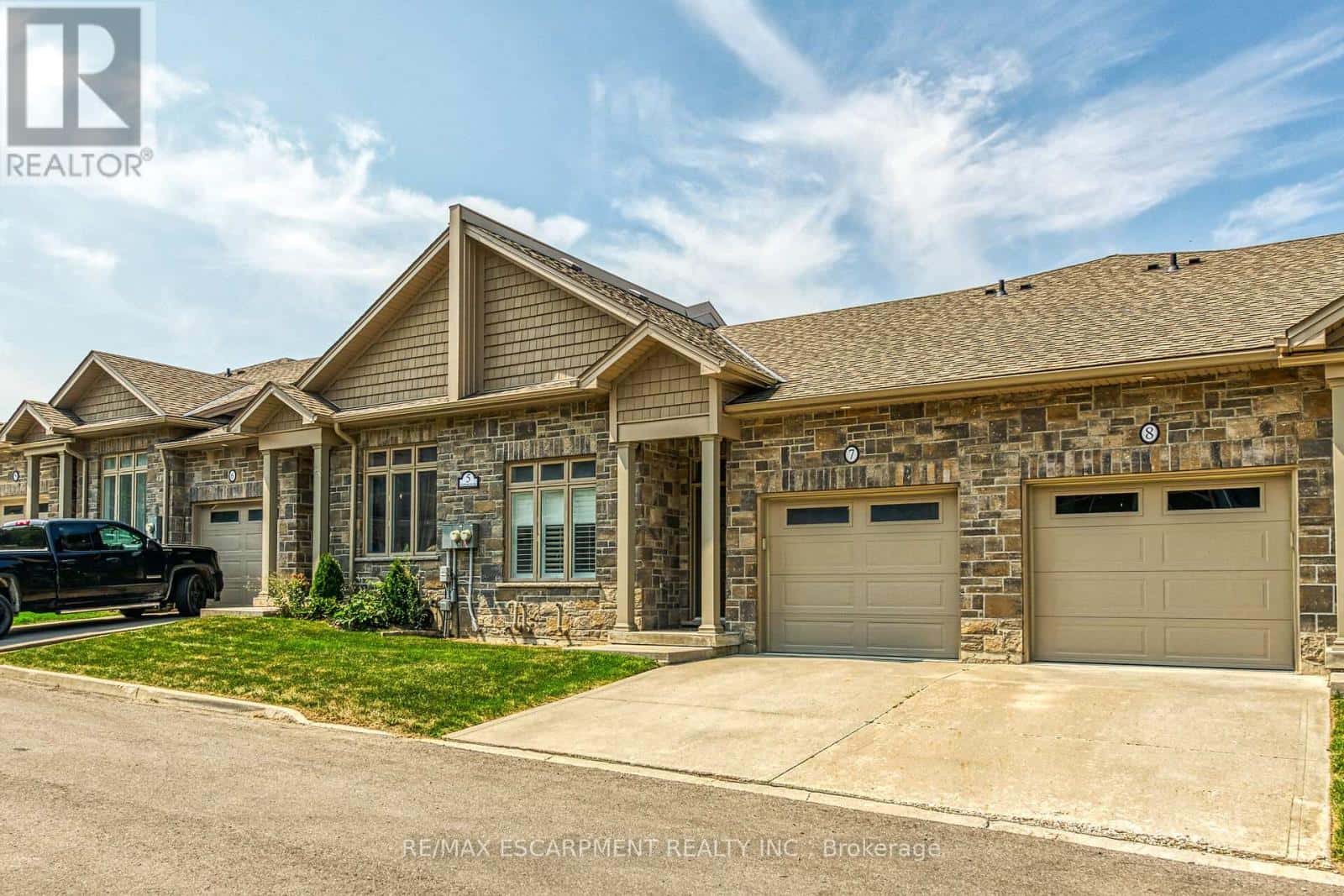 7 - 5 OLD HAMILTON ROAD — Norfolk (Port Dover), Ontario - Photo 2 of 50