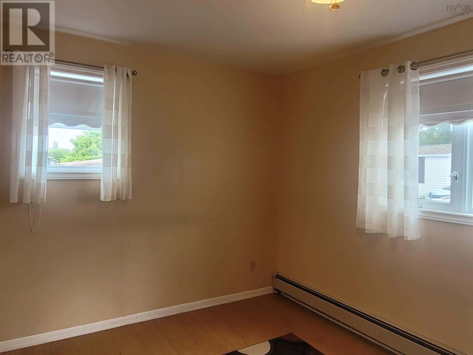 690 St Joseph — New Waterford, Nova Scotia - Photo 2 of 12