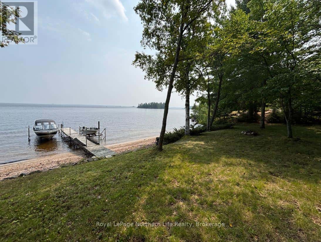 16 MUSKIE BAY LAKE NIPISSING — Nipissing, Ontario - Photo 2 of 20