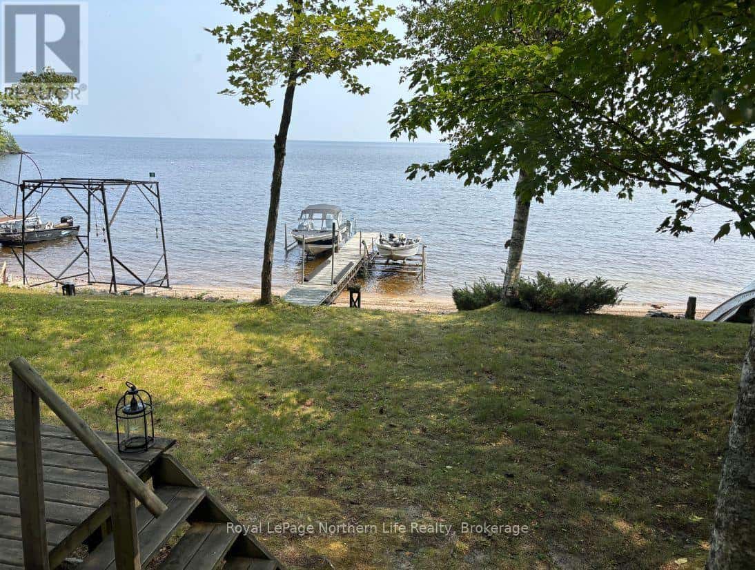 16 MUSKIE BAY LAKE NIPISSING — Nipissing, Ontario - Photo 3 of 20