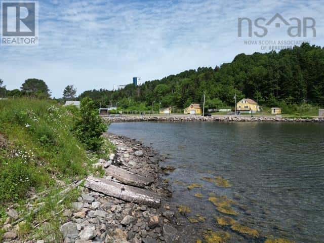 Main Street — Mulgrave, Nova Scotia - Photo 5 of 30