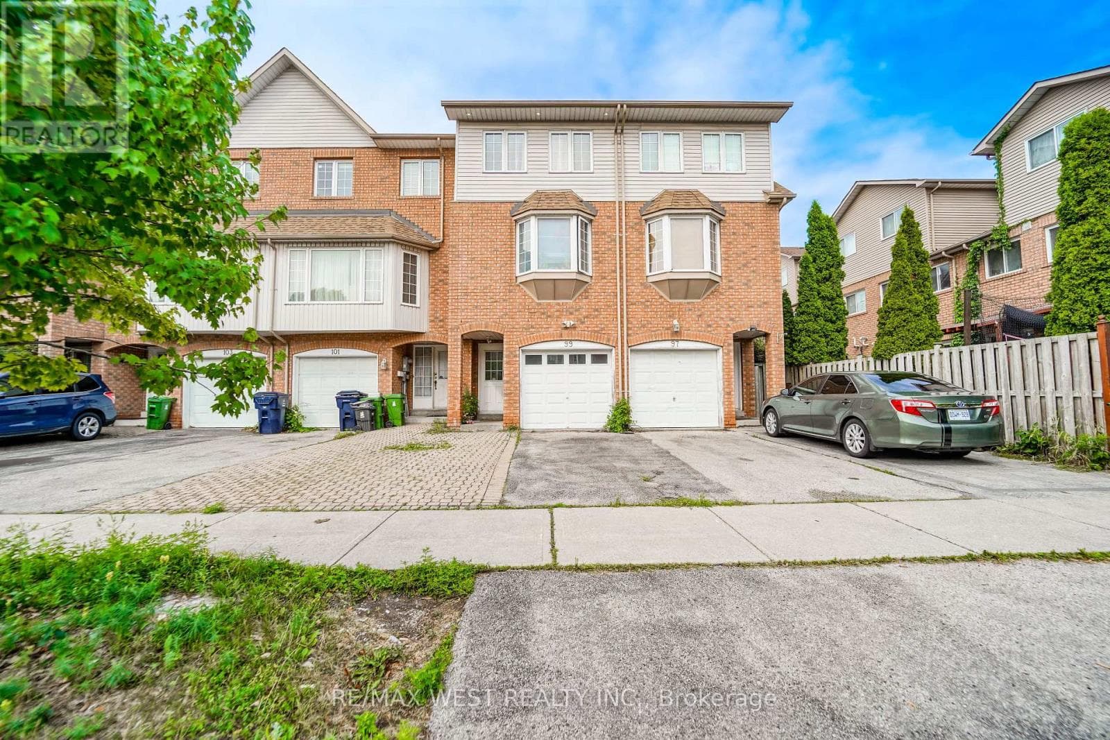 99 SUFI CRESCENT — Toronto (Victoria Village), Ontario - Main photo