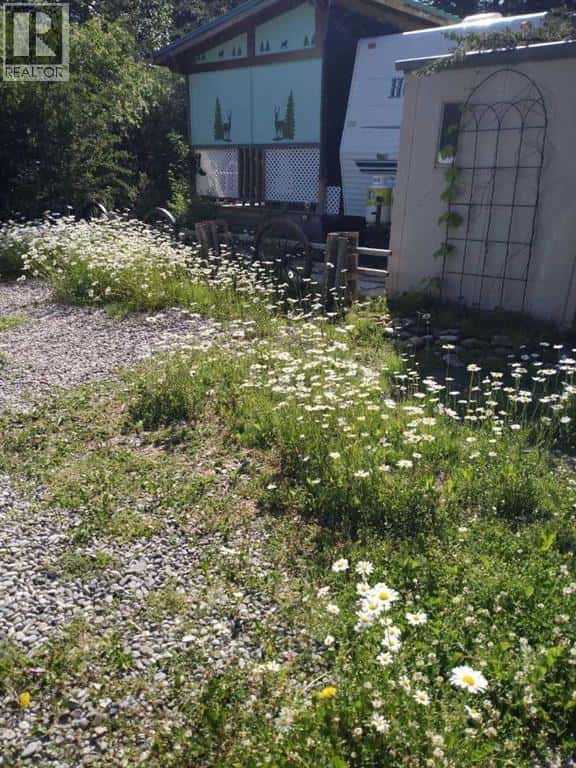 212, 200 4 Avenue SW — Sundre, Alberta - Photo 2 of 15