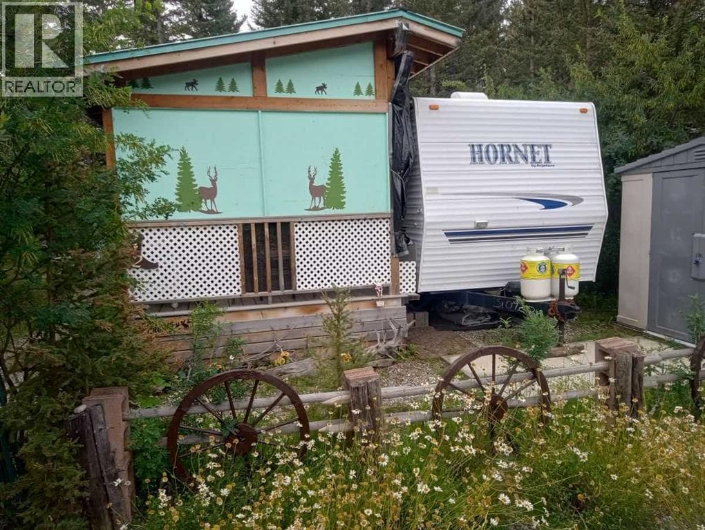 212, 200 4 Avenue SW — Sundre, Alberta - Main photo