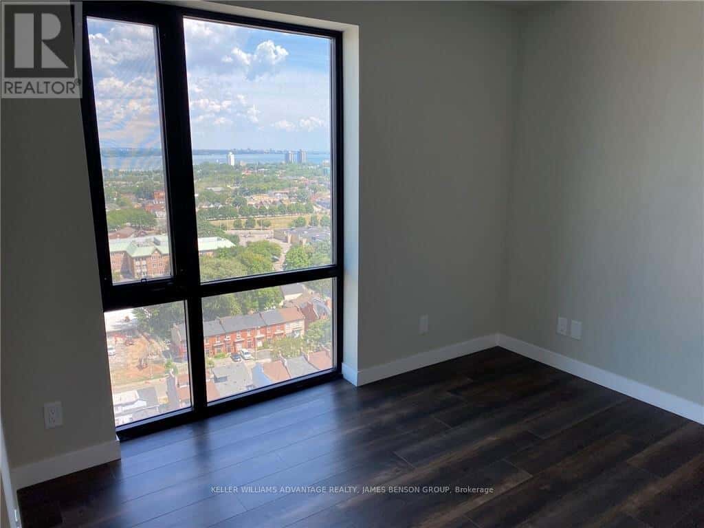 2207 - 15 QUEEN STREET S — Hamilton (Central), Ontario - Photo 4 of 19