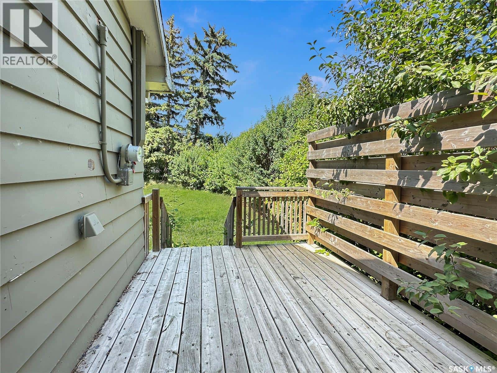 205 Eden STREET — Indian Head, Saskatchewan - Photo 2 of 11