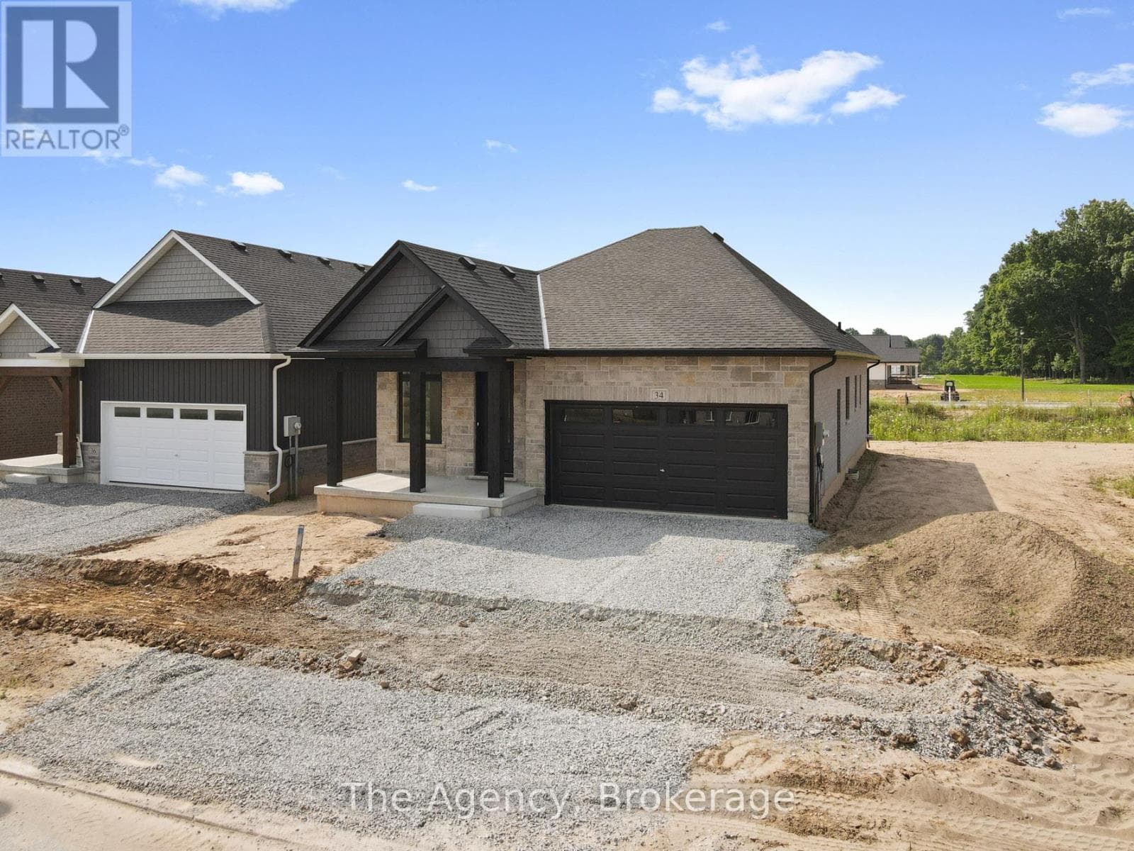 34 MARIE STREET — Pelham (Fonthill), Ontario - Main photo