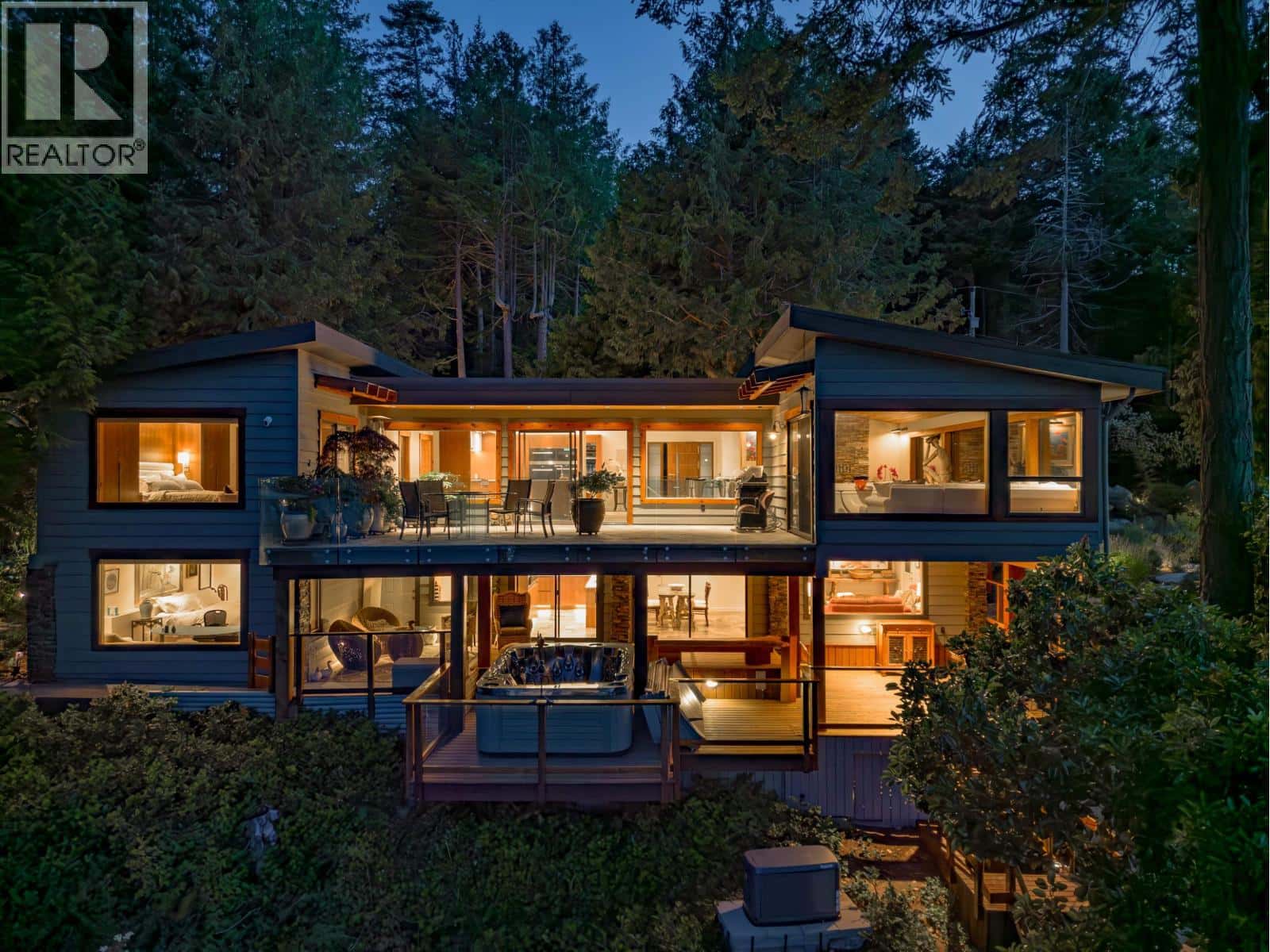 7909 BEDWELL DRIVE — Pender Island, British Columbia - Photo 3 of 40