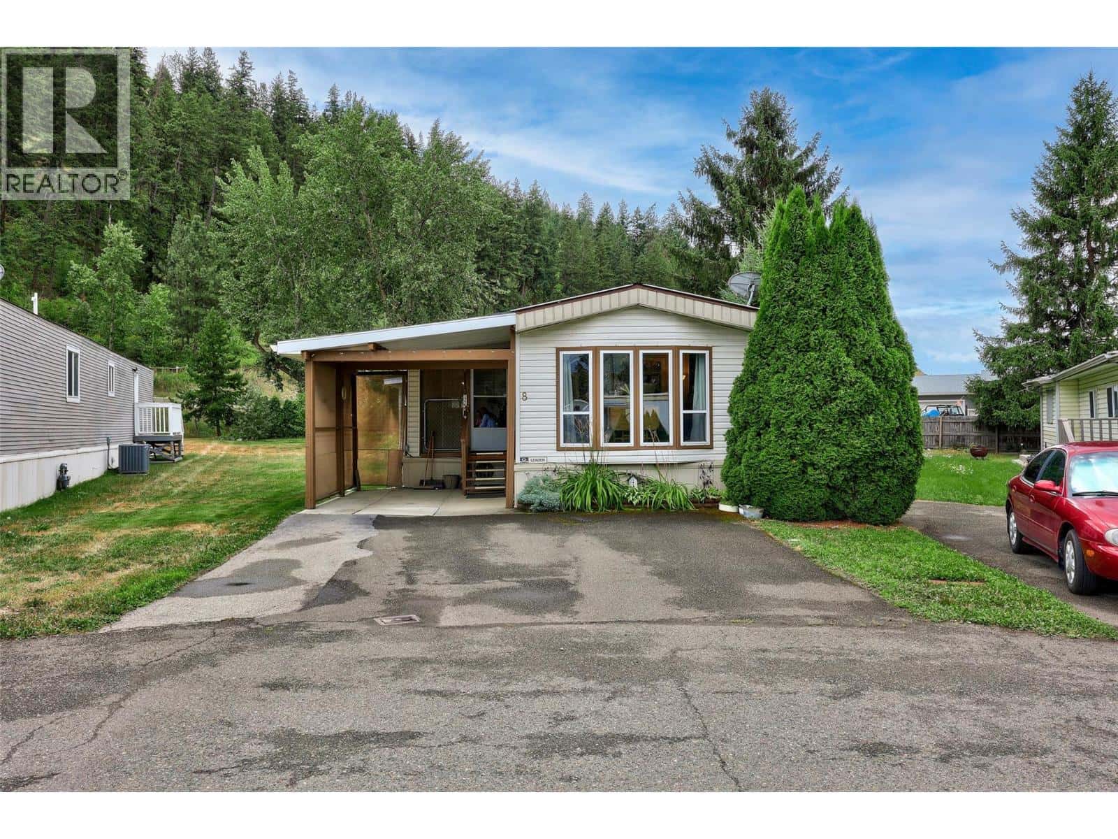 161 Shuswap Avenue Unit# 8 — Chase, British Columbia - Photo 2 of 27