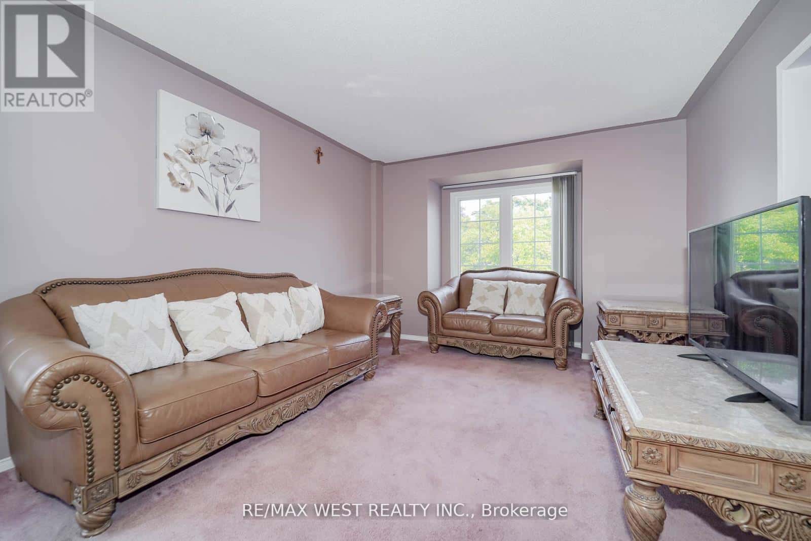 1976 EDENWOOD DRIVE — Oshawa (Samac), Ontario - Photo 2 of 10