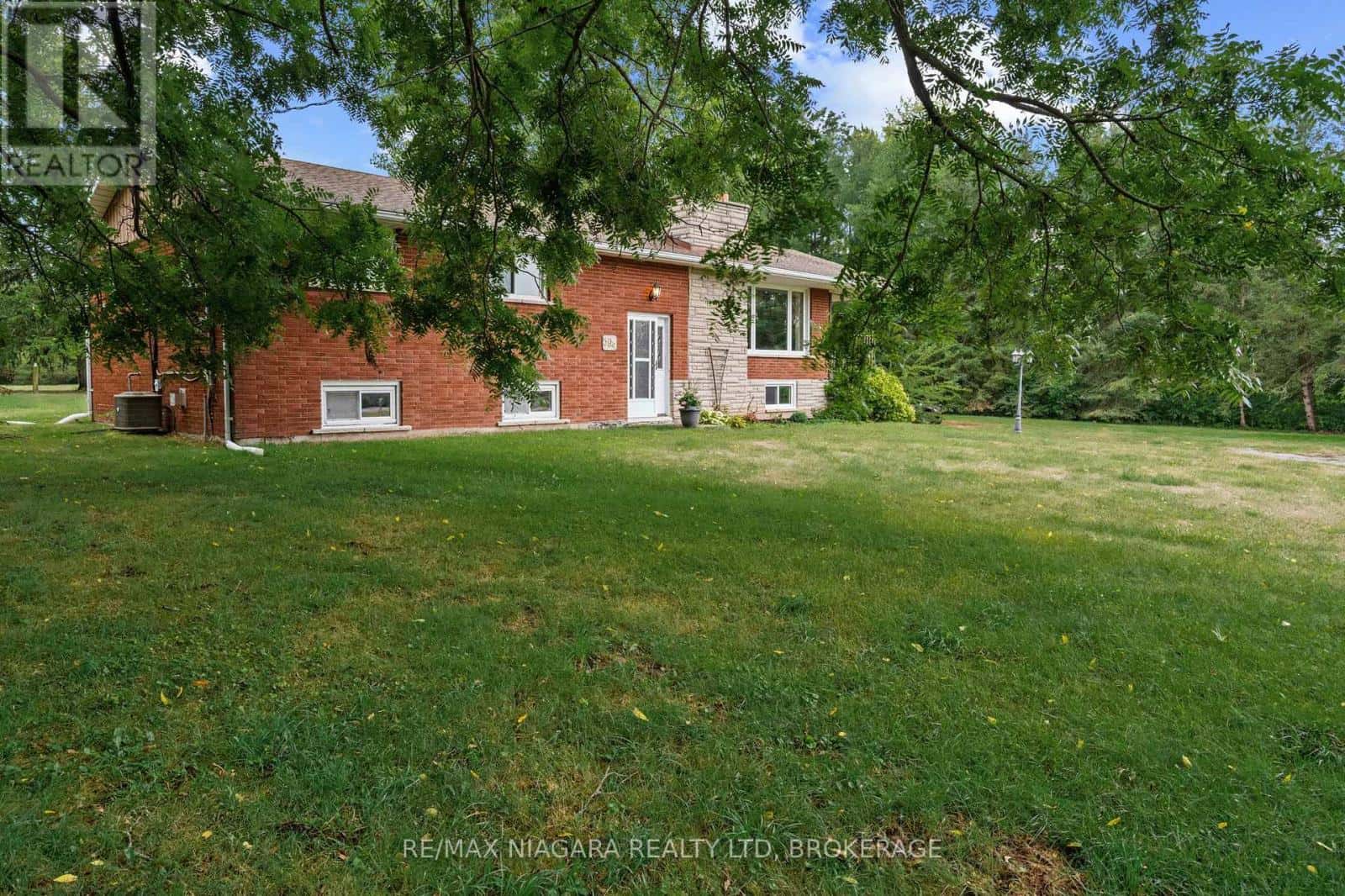 594 DOANS RIDGE ROAD — Welland (Cooks Mills), Ontario - Photo 3 of 38