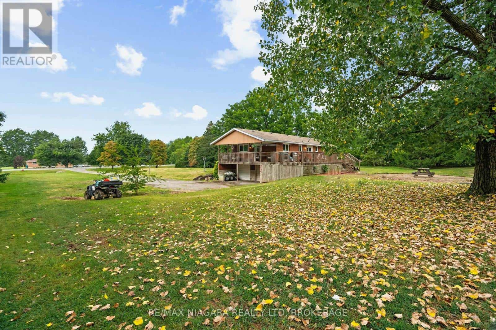 594 DOANS RIDGE ROAD — Welland (Cooks Mills), Ontario - Photo 4 of 38