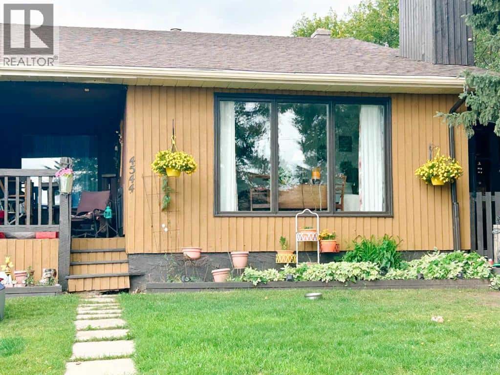 Home in Rocky Mountain House