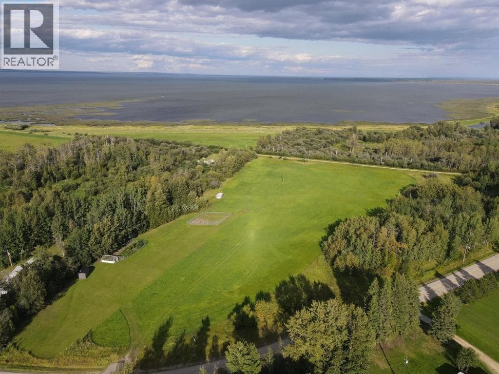 2nd St E Peace River Avenue — Joussard, Alberta - Main photo