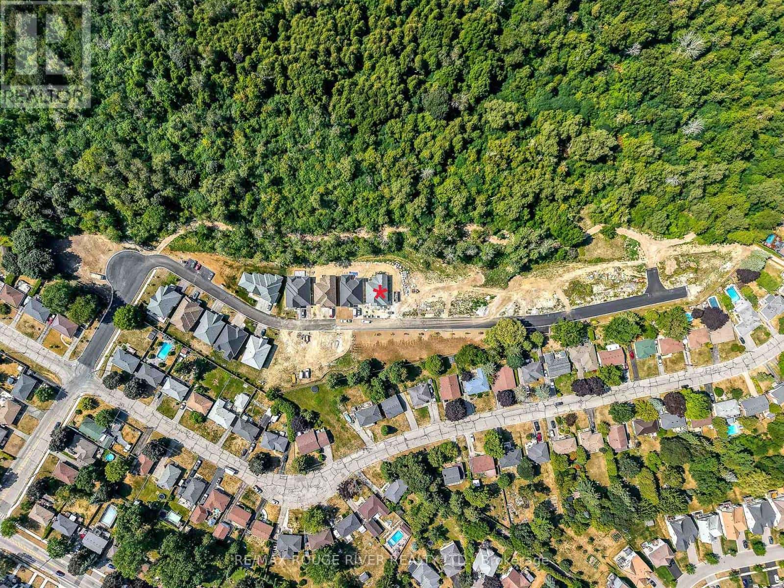 5-1000 D'ARCY STREET — Cobourg, Ontario - Photo 2 of 13