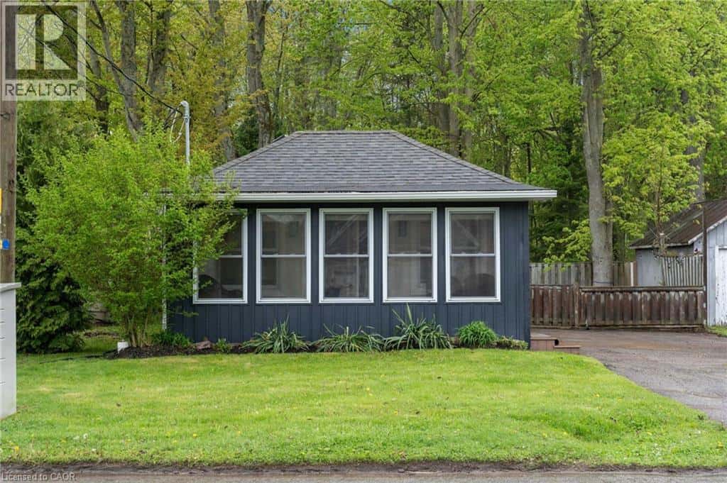 219 CEDAR Drive — Turkey Point, Ontario - Photo 3 of 30