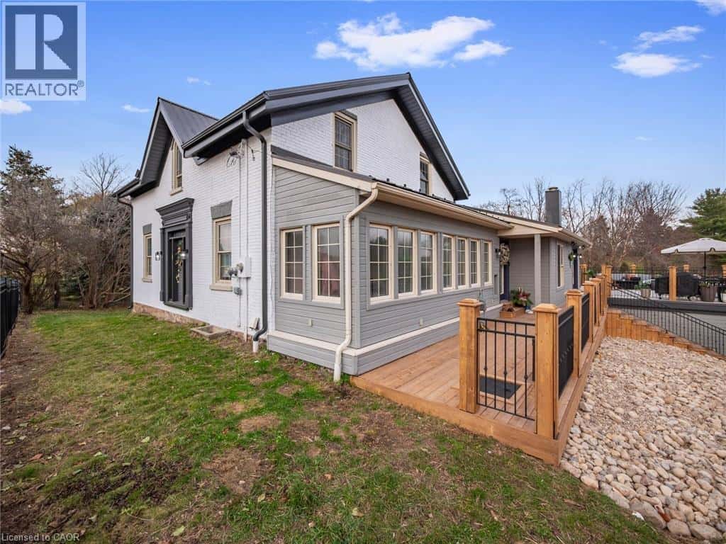 1349 QUEEN — New Dundee, Ontario - Photo 2 of 46