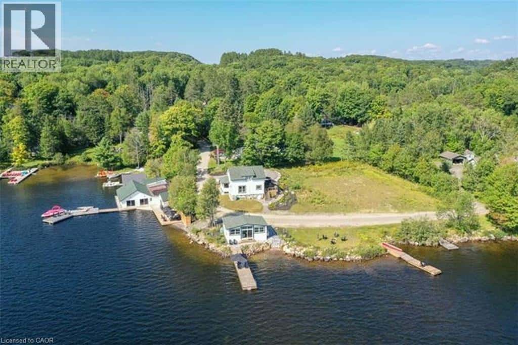 1021 MARINA — Huntsville, Ontario - Photo 2 of 43