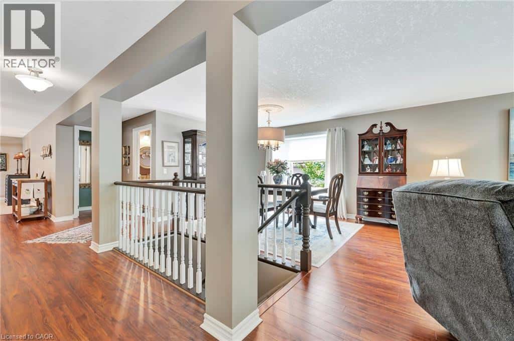 148 GRACEHILL — Freelton, Ontario - Photo 5 of 31