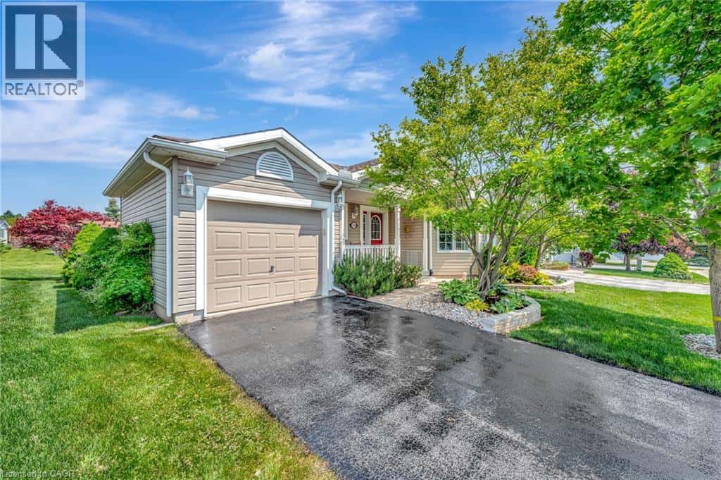 148 GRACEHILL — Freelton, Ontario - Photo 2 of 31