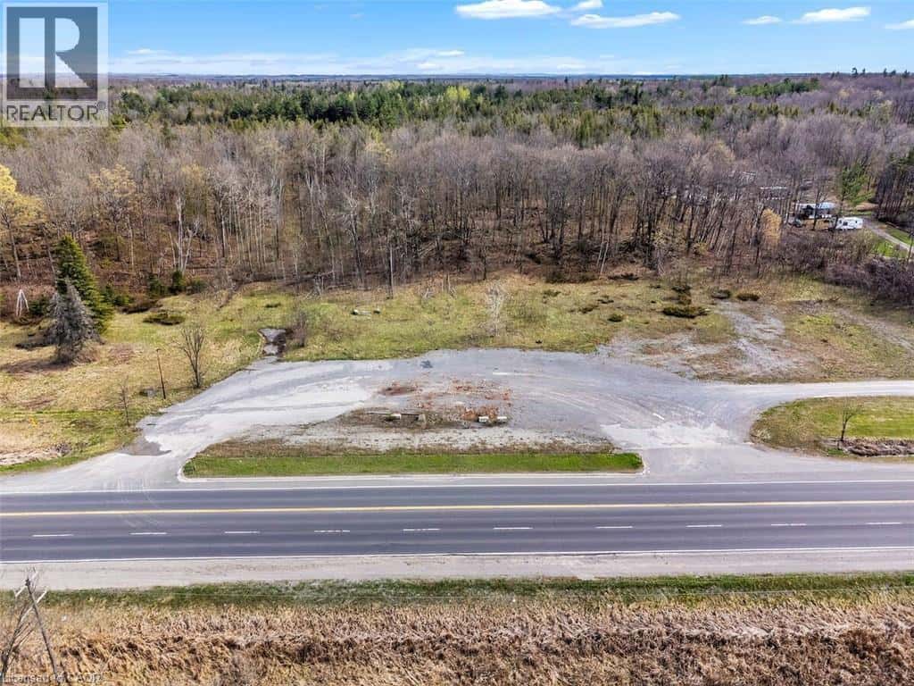 105400 HIGHWAY 7 — Madoc, Ontario - Photo 3 of 20