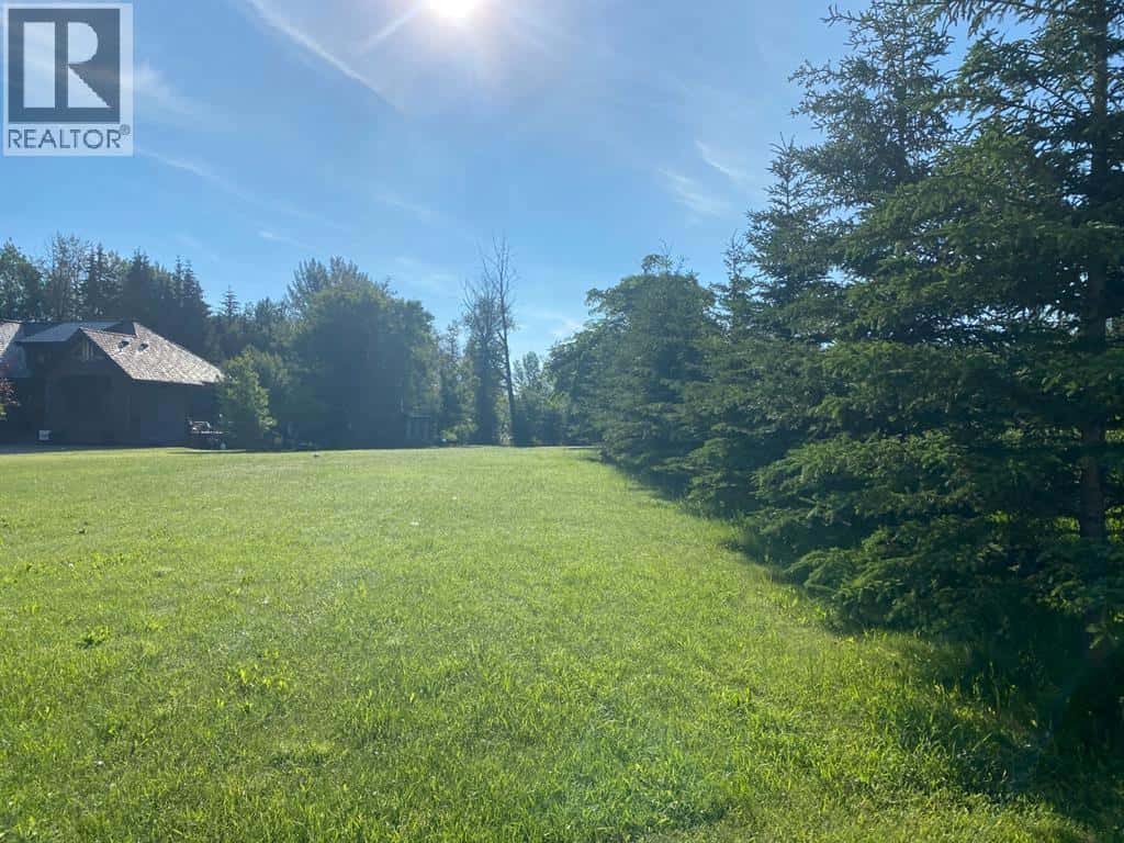 201 3A Street NE — Slave Lake, Alberta - Photo 4 of 6