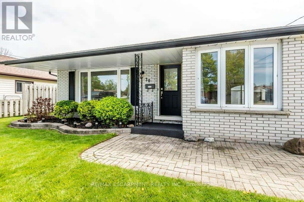 30 TERRACE AVENUE — Welland (Broadway), Ontario - Photo 4 of 50