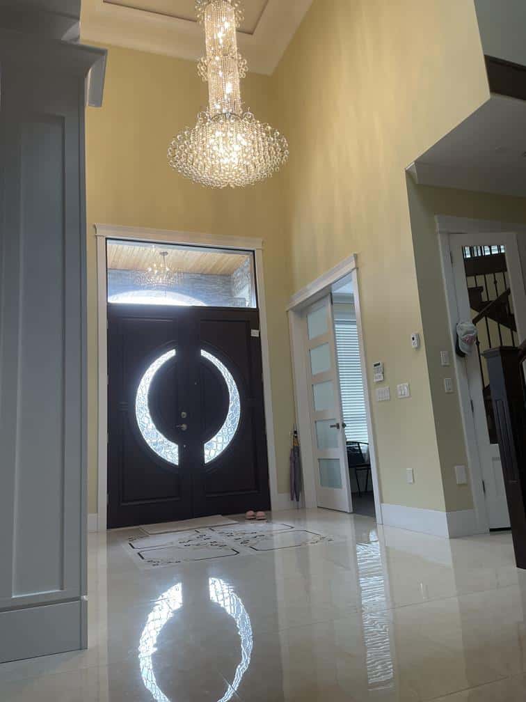 9669 133A STREET — Surrey, British Columbia - Photo 5 of 17