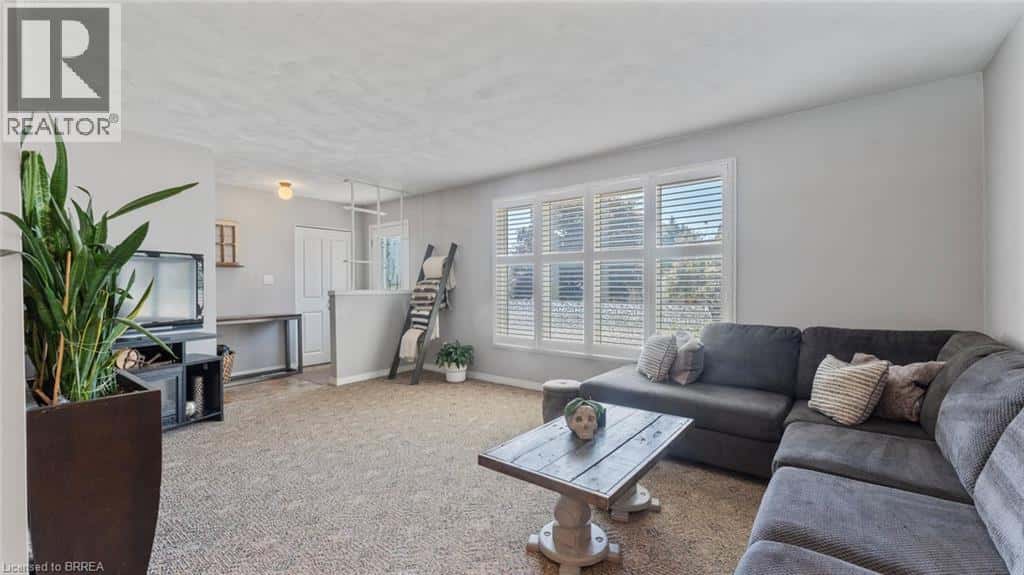 11 ANDREW Street — St. George, Ontario - Photo 3 of 48