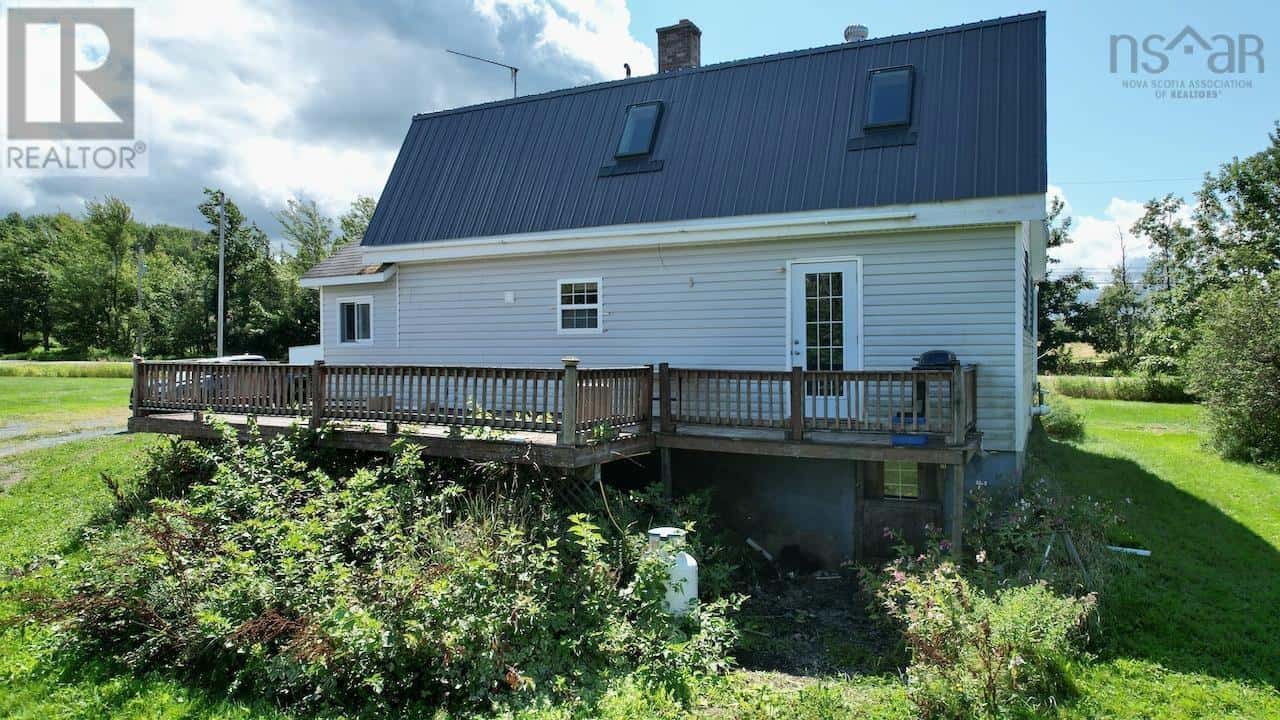 1095 Hansford Road — Oxford, Nova Scotia - Photo 5 of 38