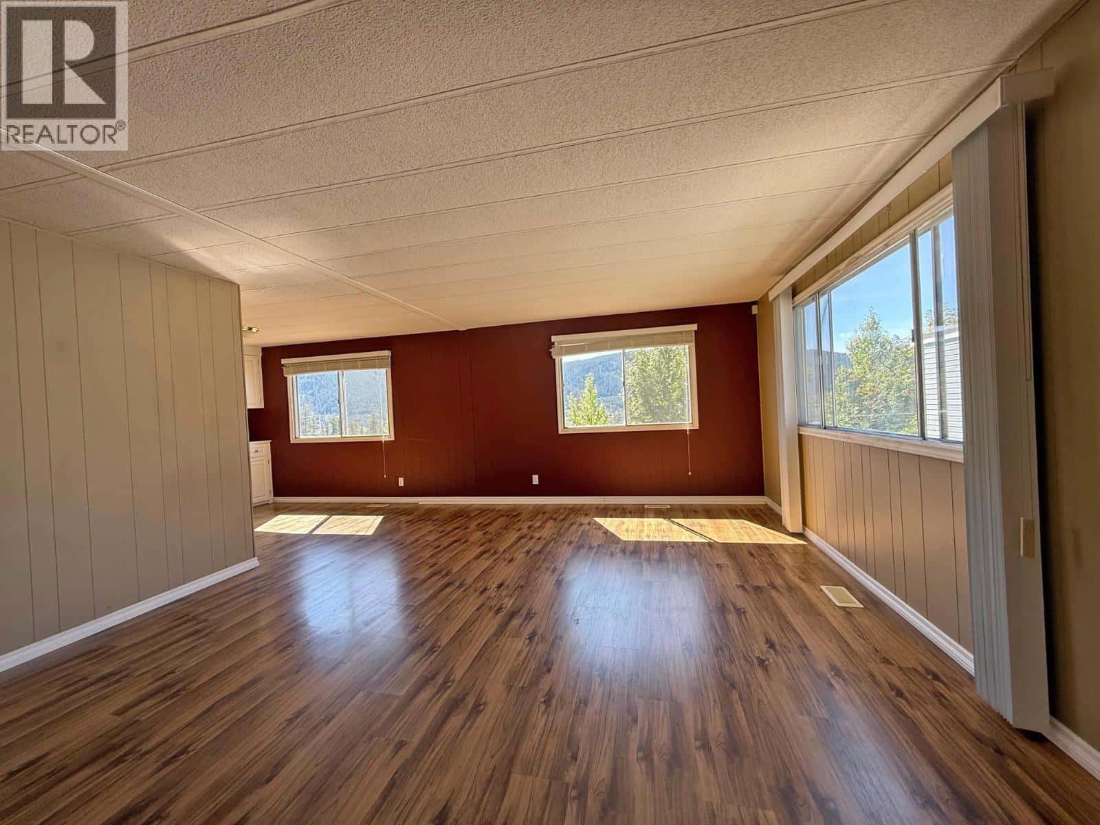 20 1700 BROADWAY AVENUE — Williams Lake, British Columbia - Photo 4 of 16