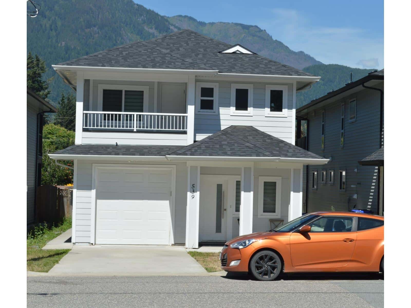 539 DOUGLAS STREET, Hope — Hope, British Columbia - Photo 2 of 22