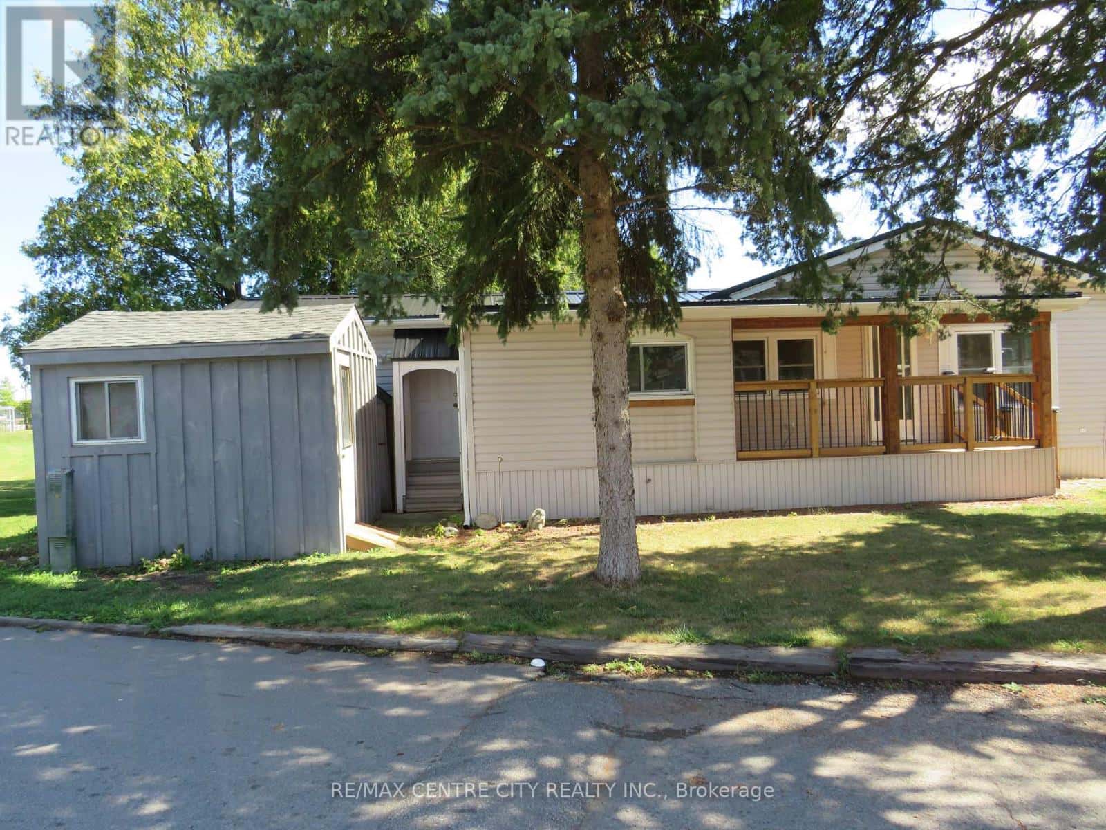 2189 Dundas Street East 120