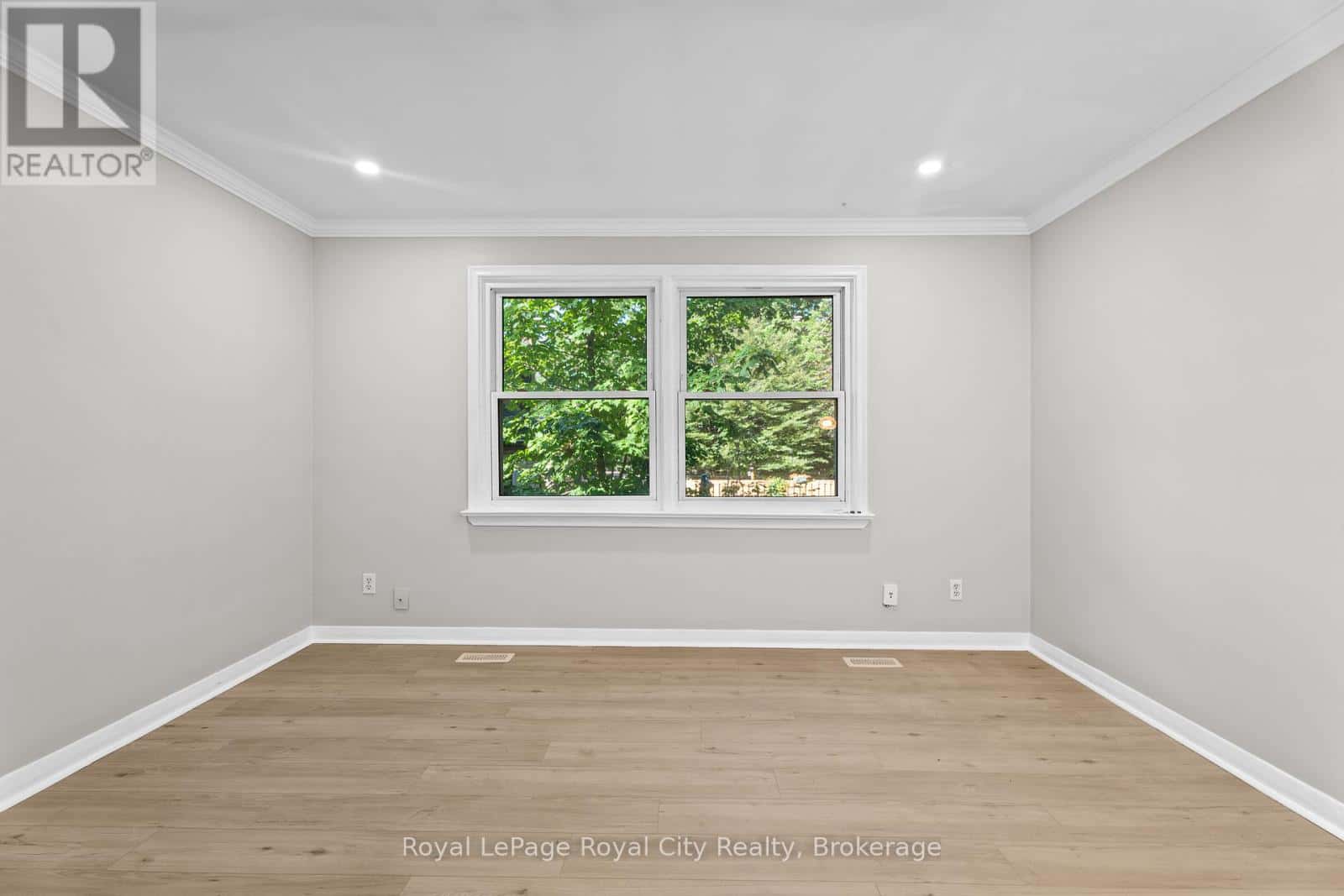 109 NORTHUMBERLAND STREET — Guelph (Downtown), Ontario - Photo 5 of 25